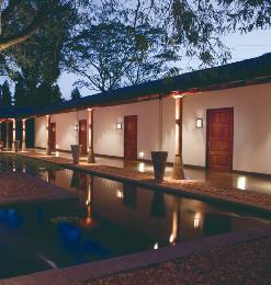 Aplique exterior CHAMONIX Gris Oscuro Mantra - Luz LED 