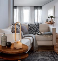 Sobremesa Colette Schuller - Oro rosa 13x50cm. LED