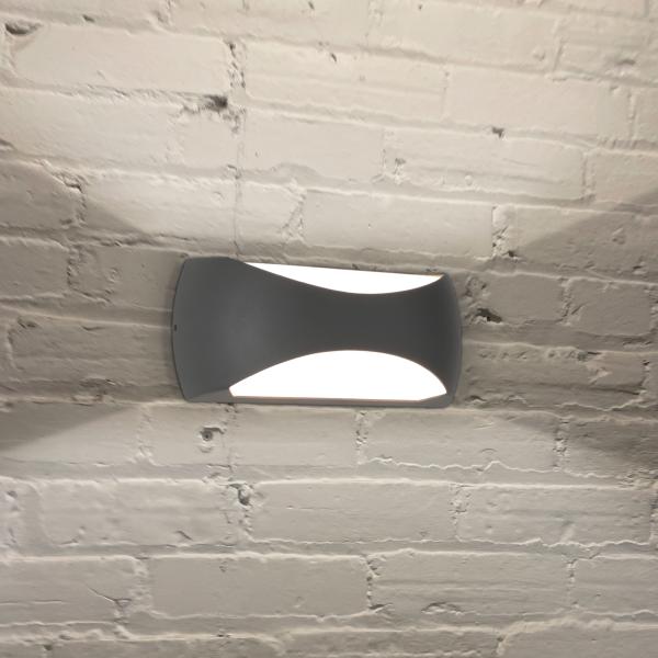 Aplique exterior Mantra BUTAN Gris Oscuro - Luz LED